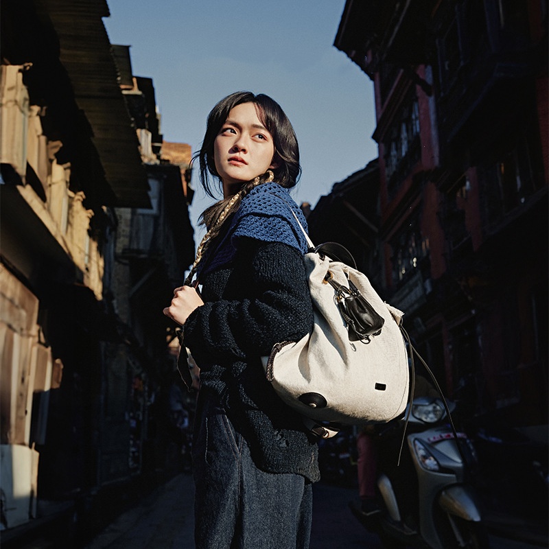 UKF 새 디자이너 럭셔리 가방 일일 배낭 통근 호보  - Fashion Backpack Women 리뷰 및 가격