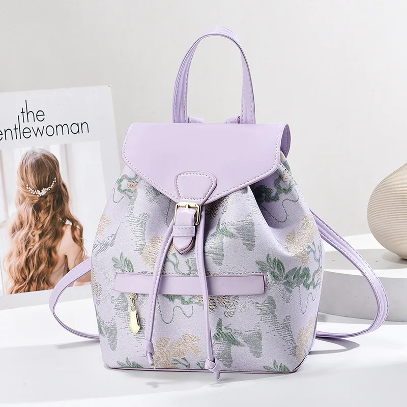 새로운 Femal 배낭 캐주얼 패션 자수 PU 소재 여 - Fashion Backpack Women 리뷰 및 가격